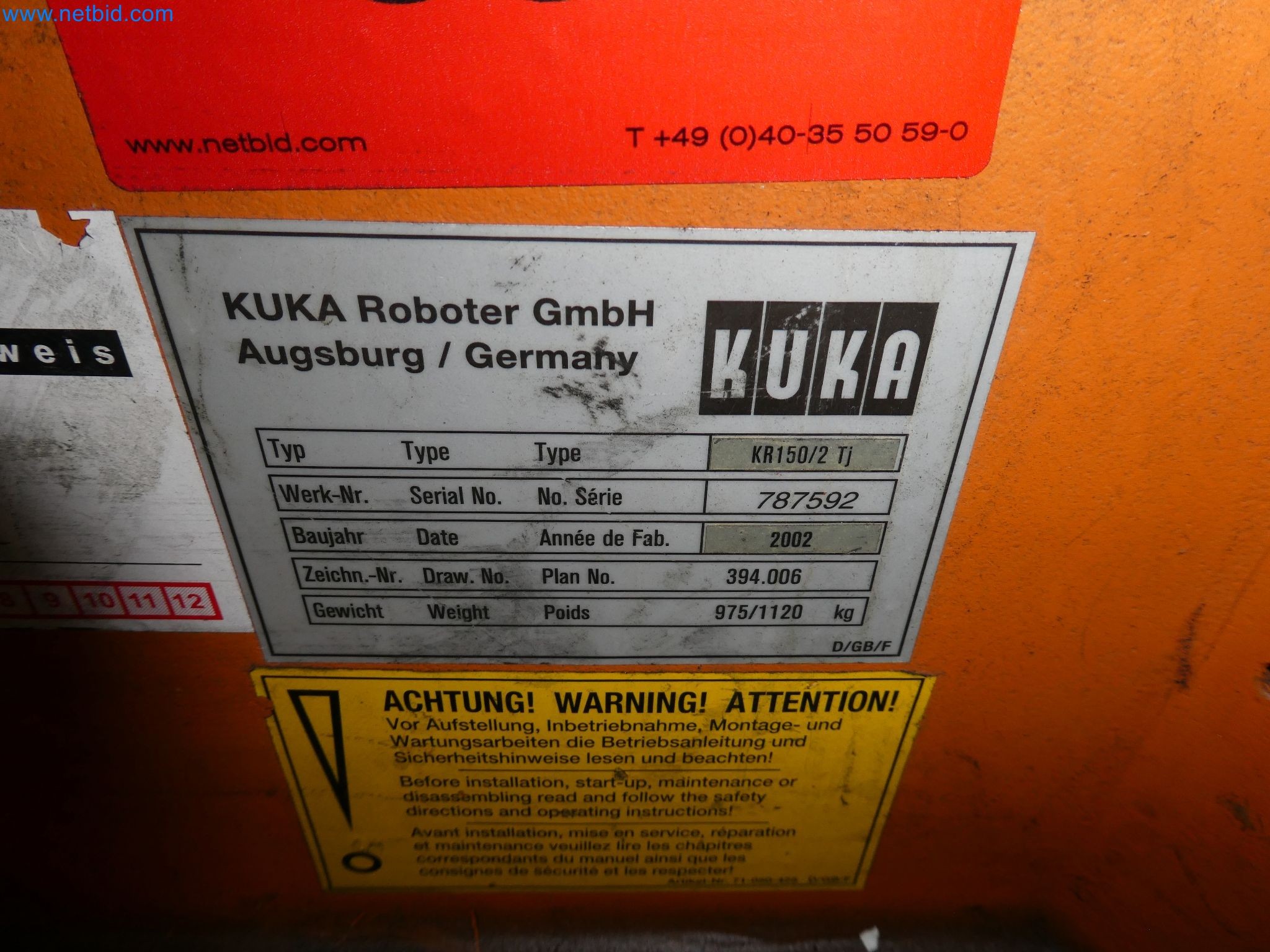 Robots, welding equipment and assembly accessories from the automotive industry-116