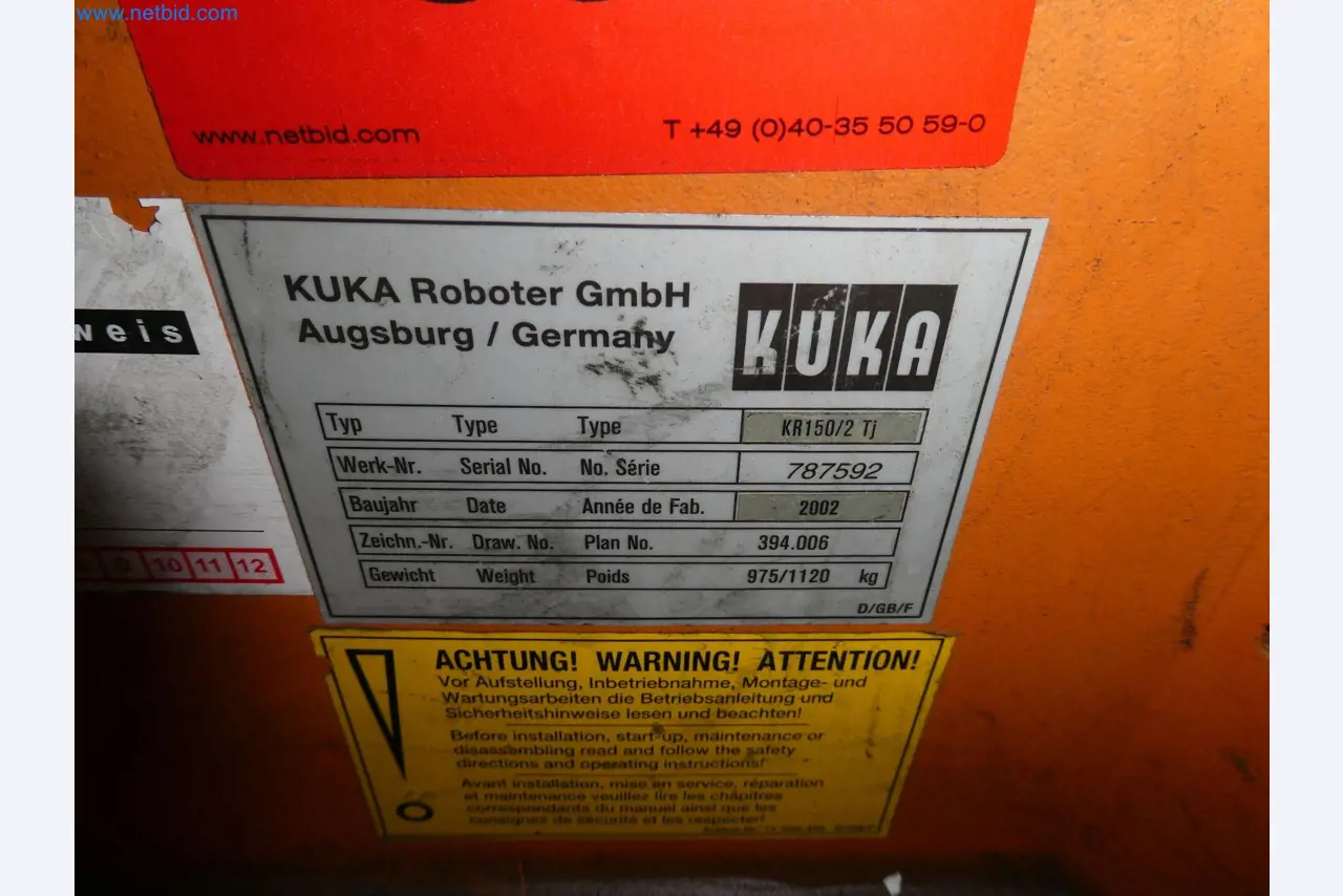 Robots, welding equipment and assembly accessories from the automotive industry-116