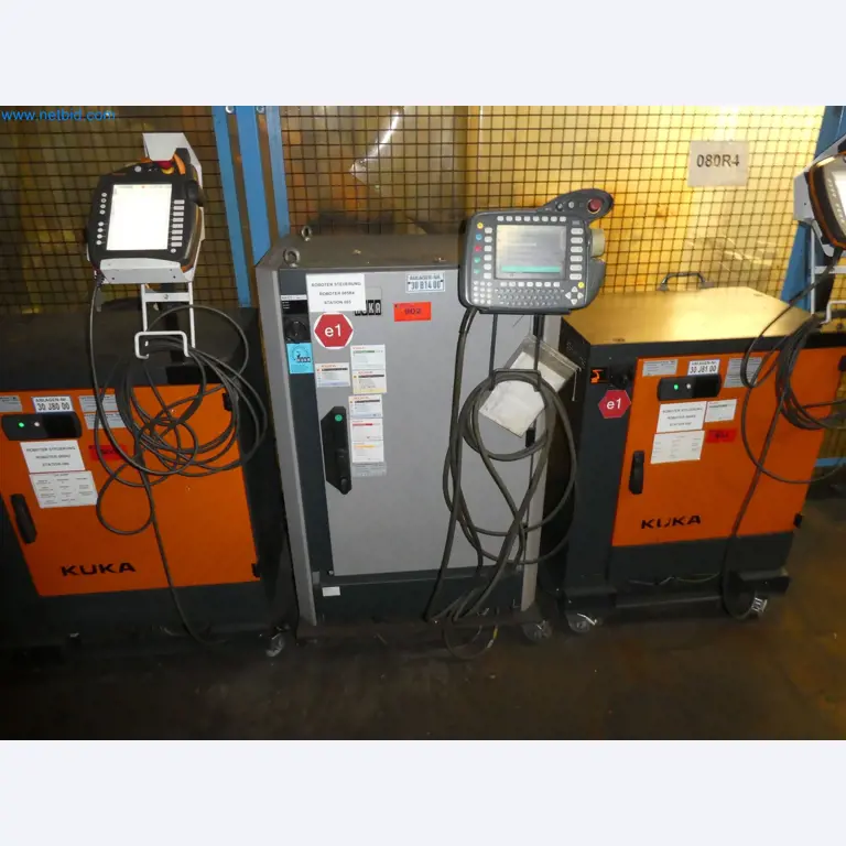 Robots, welding equipment and assembly accessories from the automotive industry-123