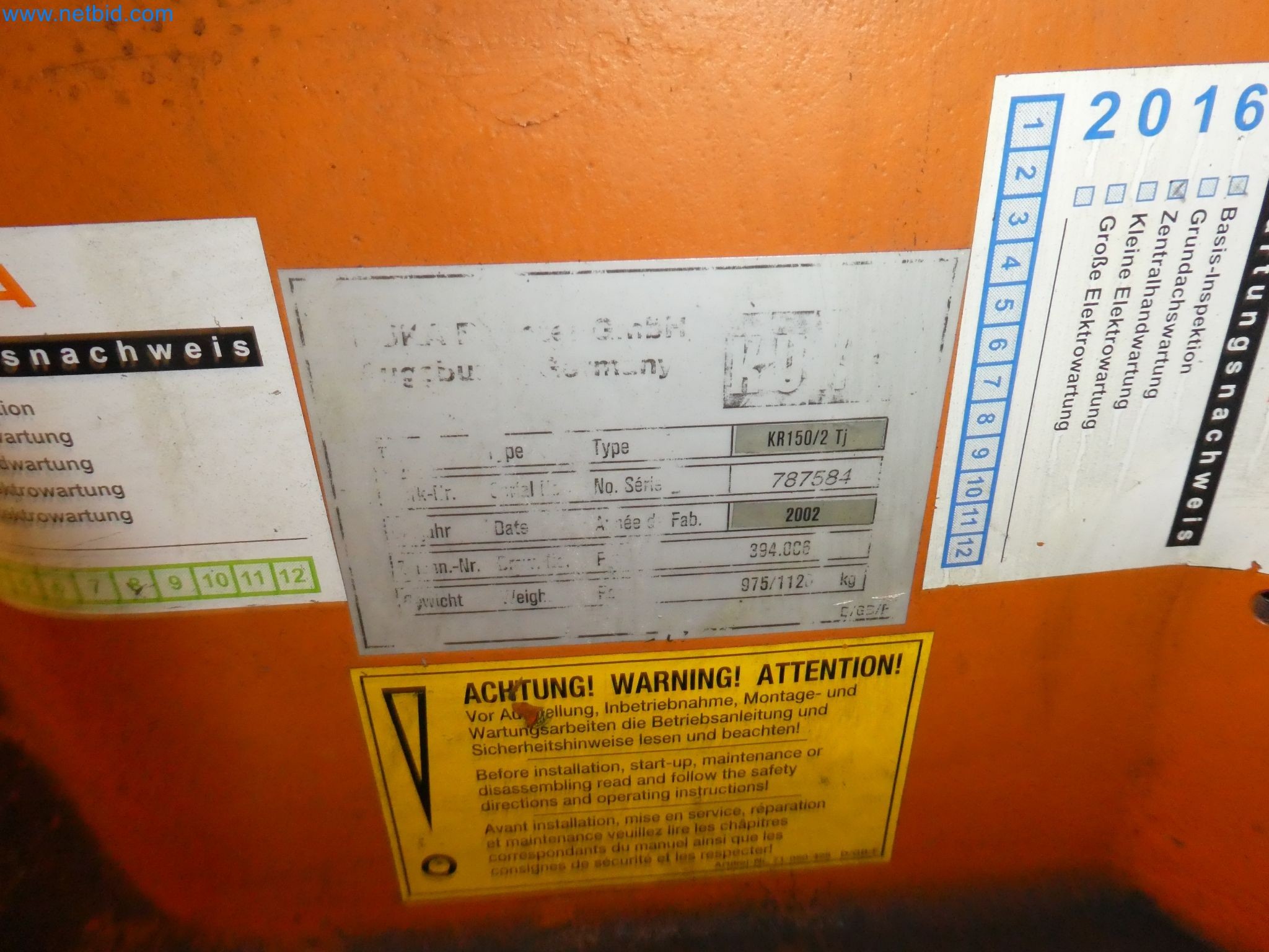 Robots, welding equipment and assembly accessories from the automotive industry-128