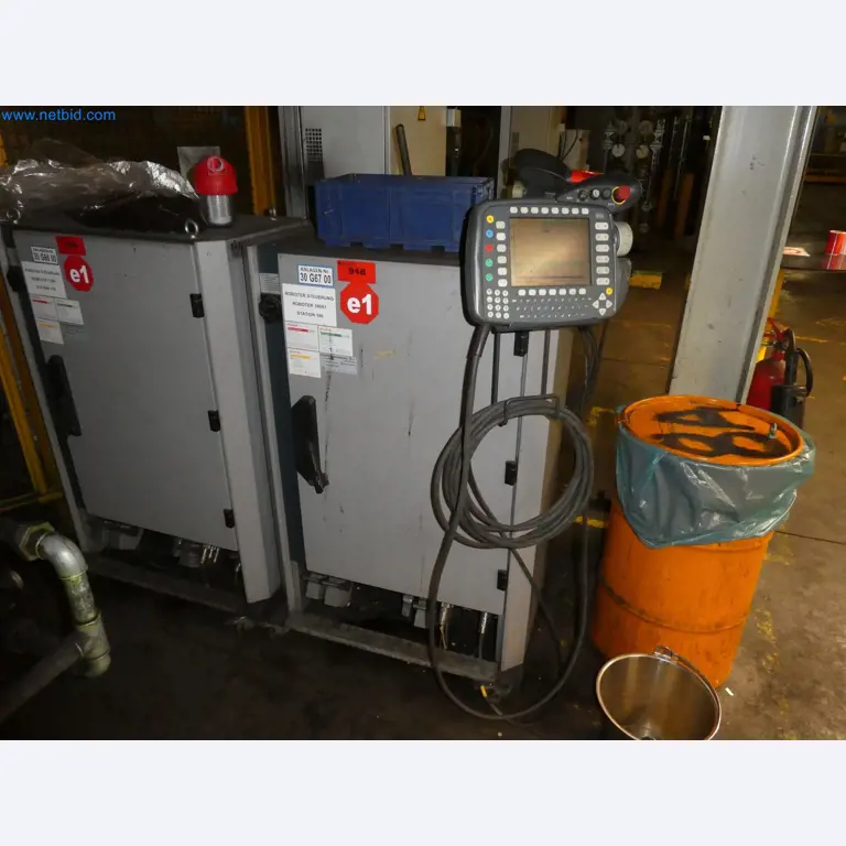 Robots, welding equipment and assembly accessories from the automotive industry-15