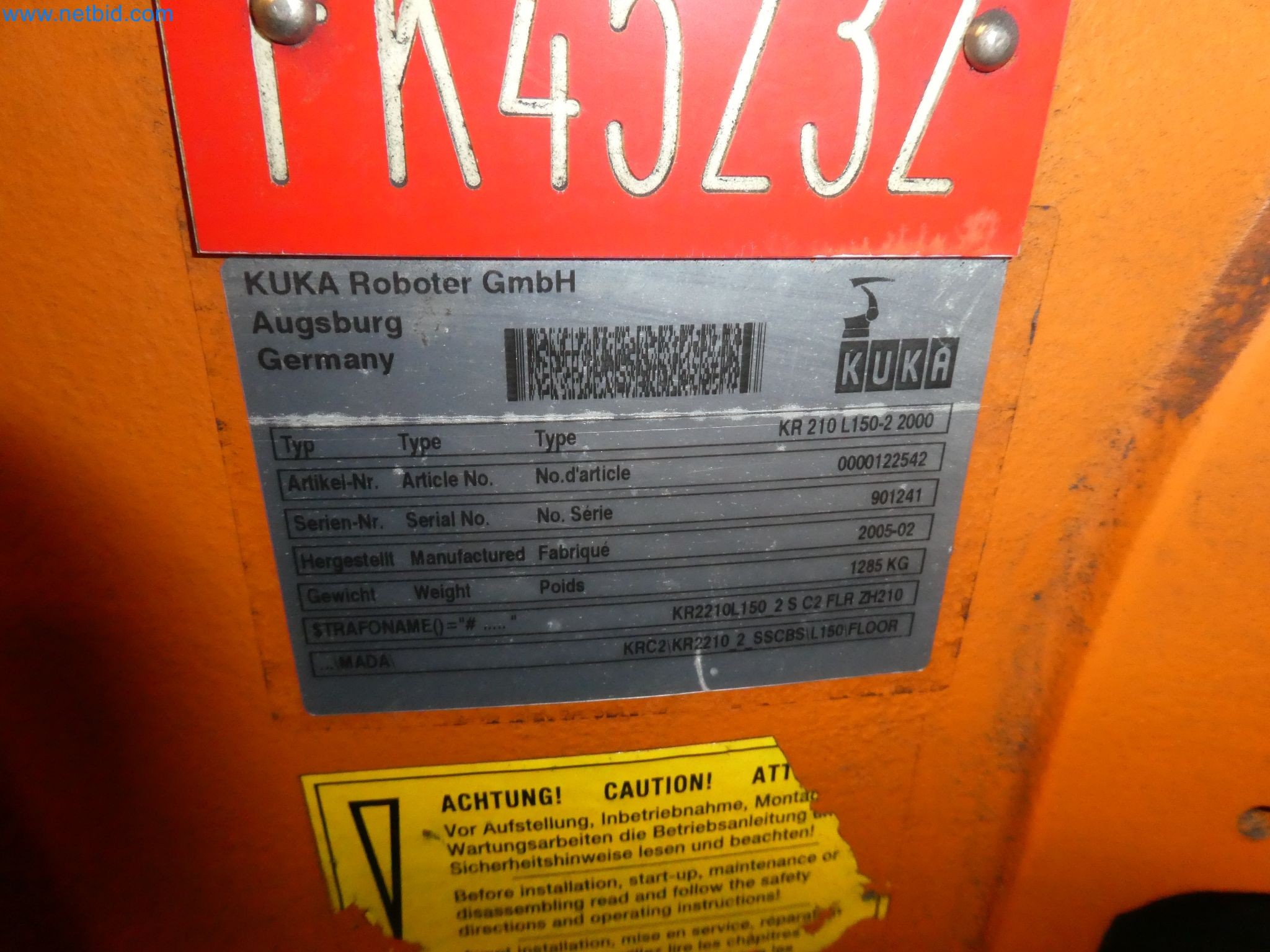 Robots, welding equipment and assembly accessories from the automotive industry-23