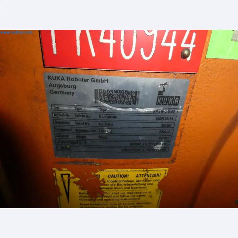 Robots, welding equipment and assembly accessories from the automotive industry-35