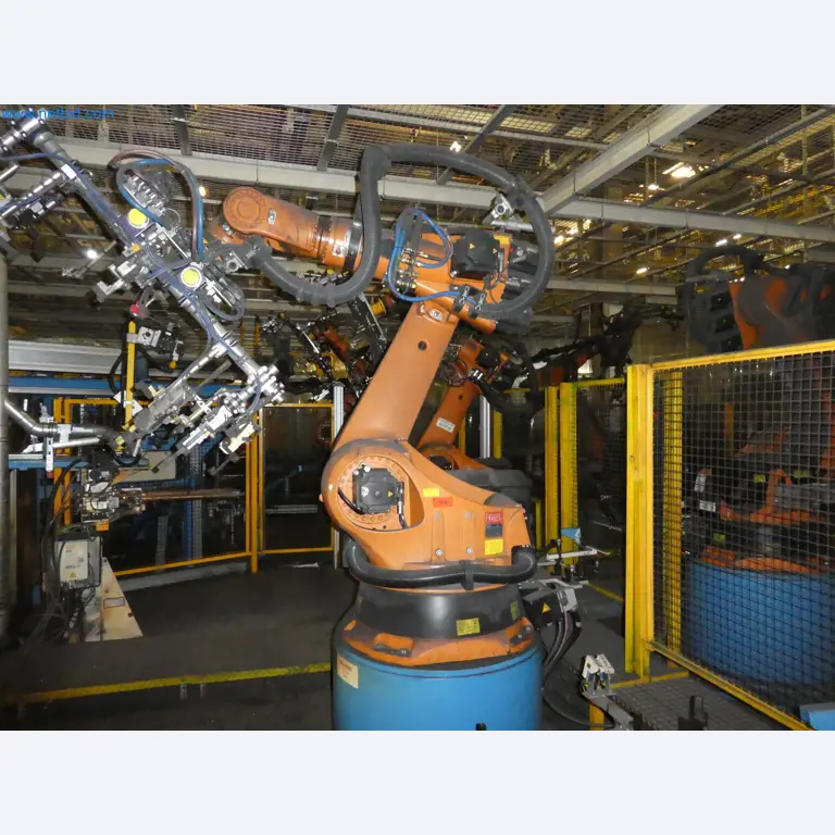 Robots, welding equipment and assembly accessories from the automotive industry-38