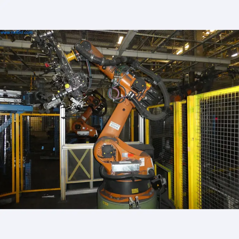 Robots, welding equipment and assembly accessories from the automotive industry-42