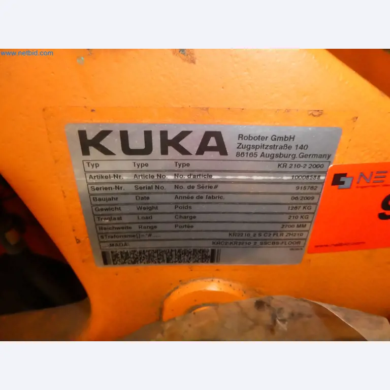 Robots, welding equipment and assembly accessories from the automotive industry-43