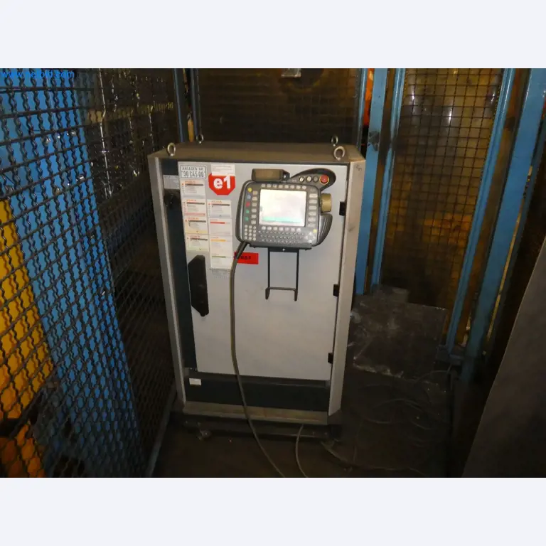 Robots, welding equipment and assembly accessories from the automotive industry-44