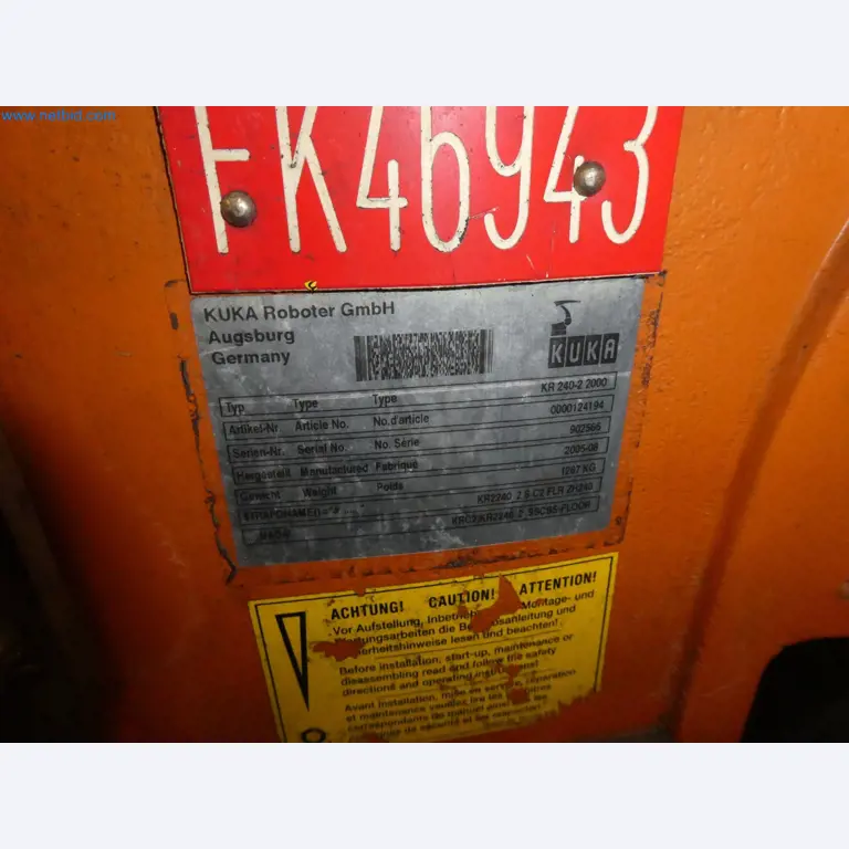 Robots, welding equipment and assembly accessories from the automotive industry-49