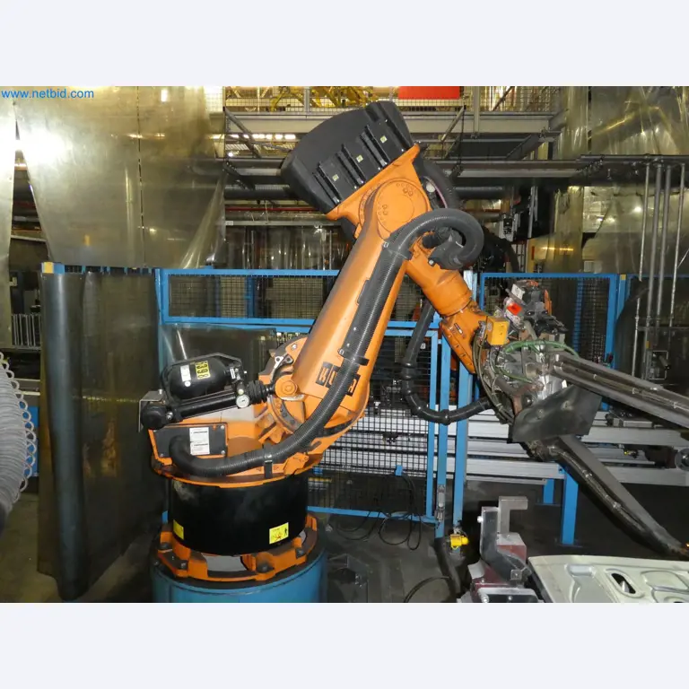 Robots, welding equipment and assembly accessories from the automotive industry-50