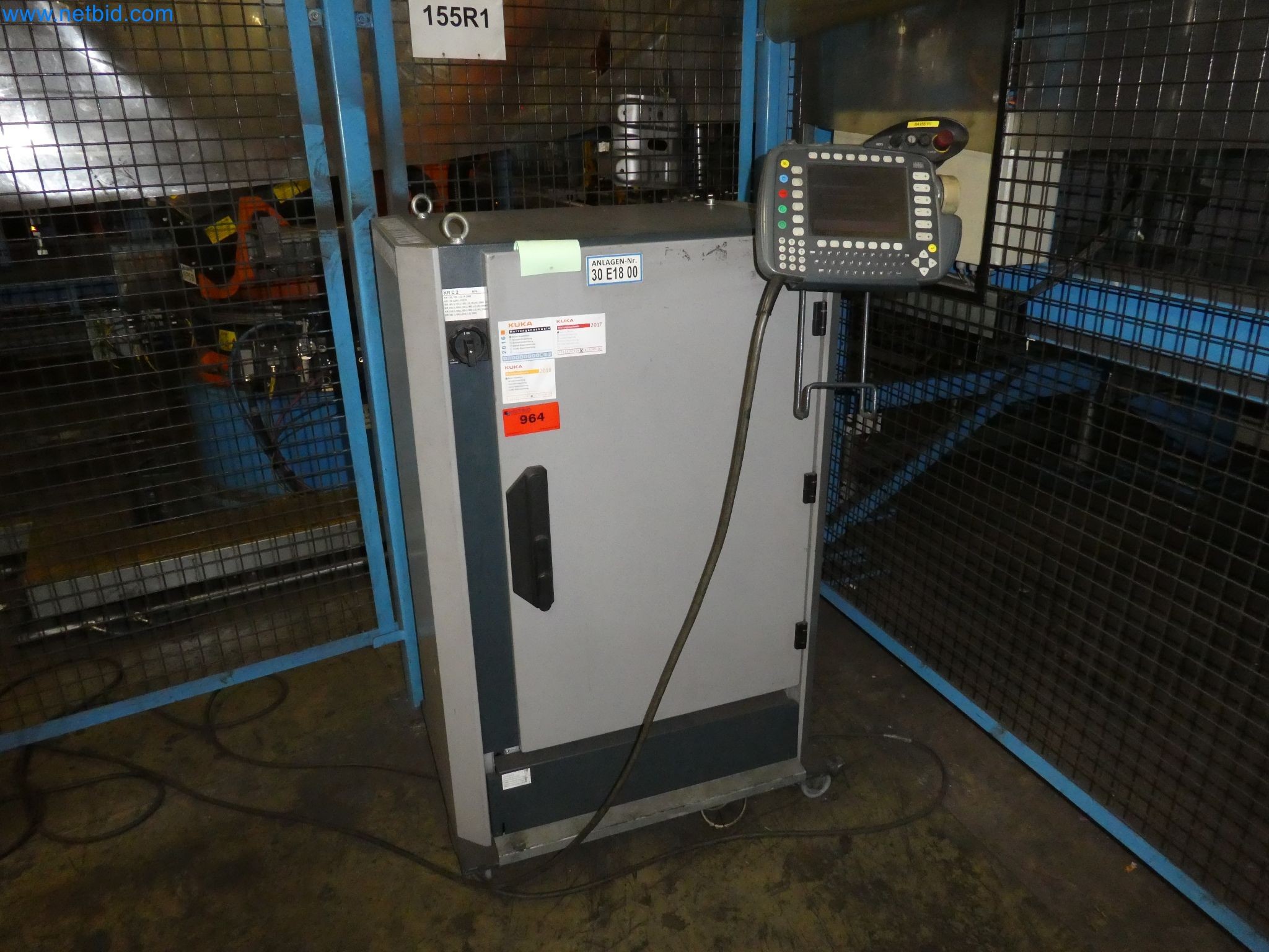 Robots, welding equipment and assembly accessories from the automotive industry-58