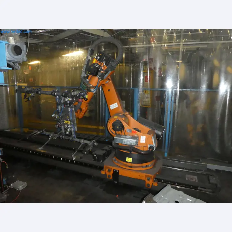Robots, welding equipment and assembly accessories from the automotive industry-63
