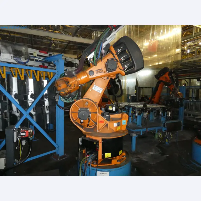 Robots, welding equipment and assembly accessories from the automotive industry-65