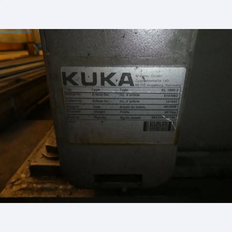 Robots, welding equipment and assembly accessories from the automotive industry-67