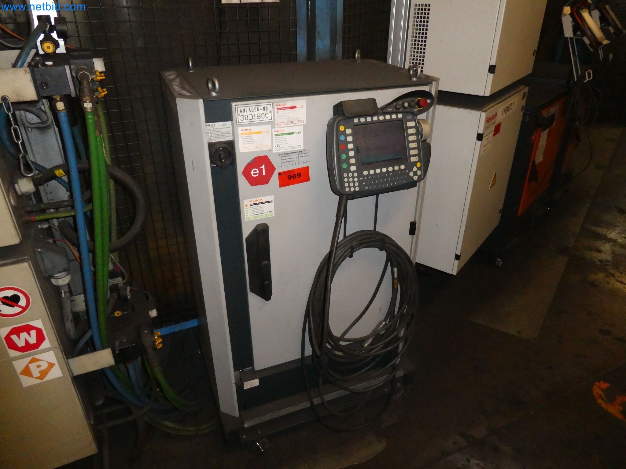 Robots, welding equipment and assembly accessories from the automotive industry-68