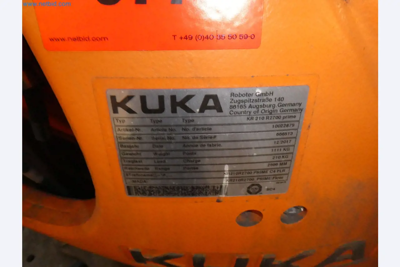 Robots, welding equipment and assembly accessories from the automotive industry-76