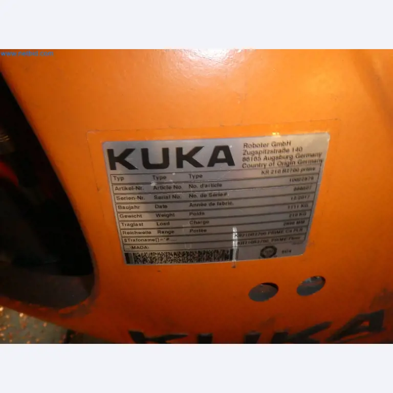 Robots, welding equipment and assembly accessories from the automotive industry-78