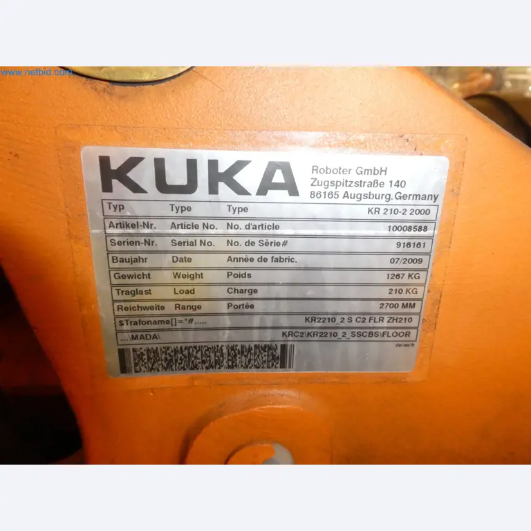 Robots, welding equipment and assembly accessories from the automotive industry-7