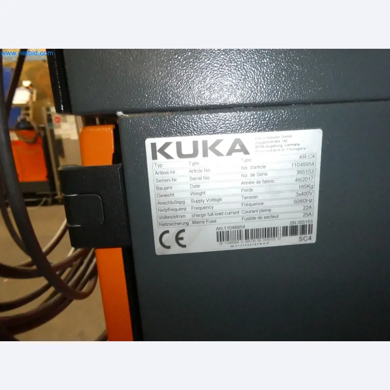 Robots, welding equipment and assembly accessories from the automotive industry-80