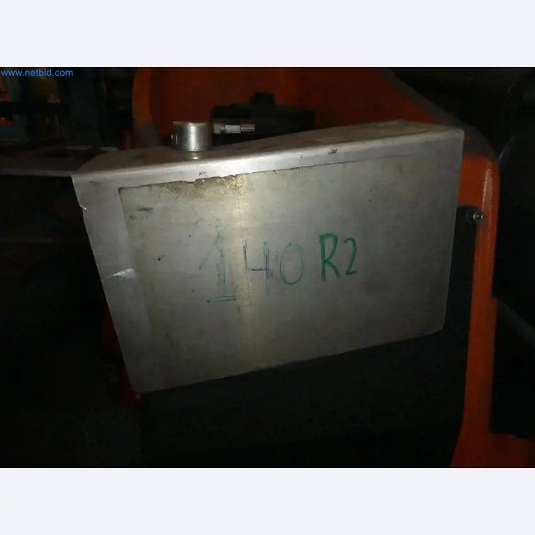 Robots, welding equipment and assembly accessories from the automotive industry-81