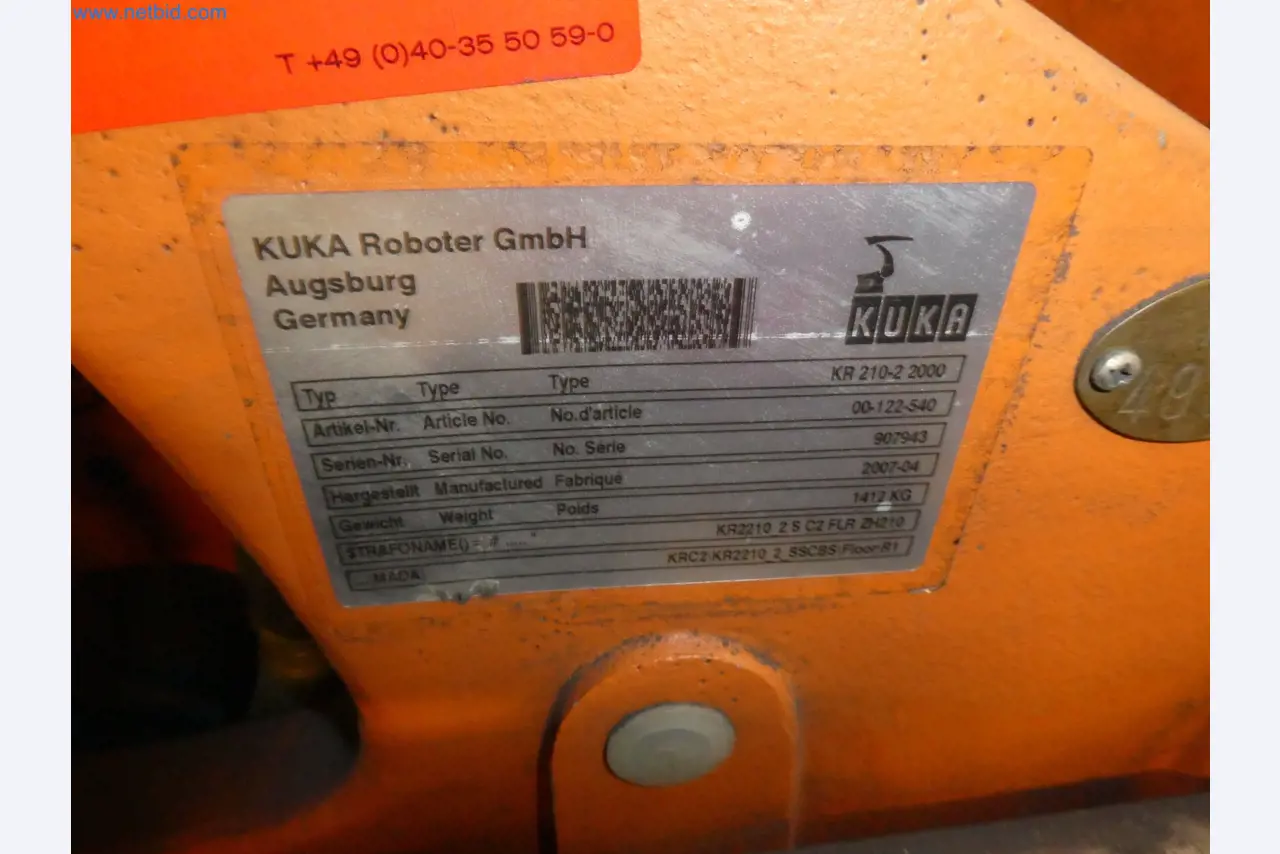 Robots, welding equipment and assembly accessories from the automotive industry-84