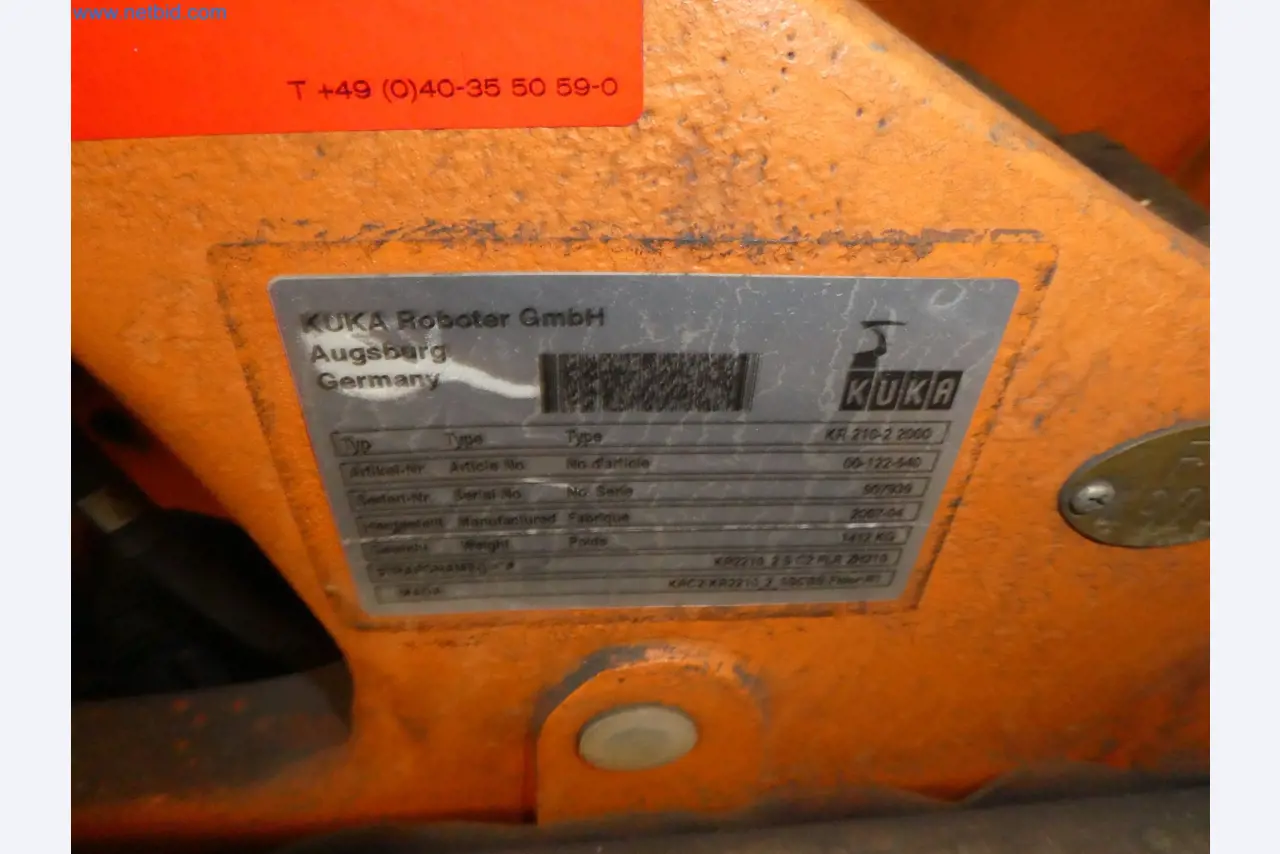 Robots, welding equipment and assembly accessories from the automotive industry-89