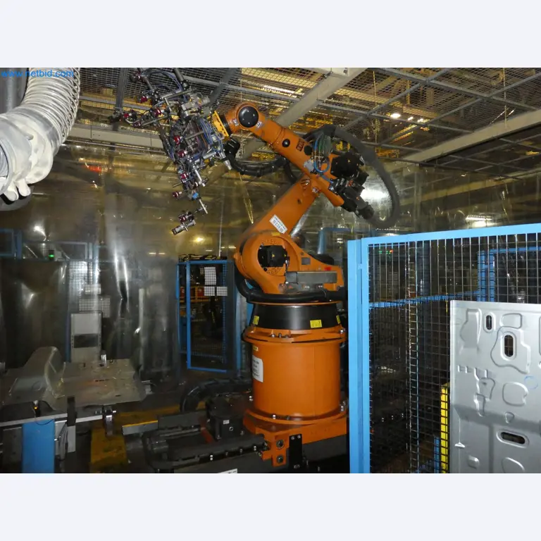 Robots, welding equipment and assembly accessories from the automotive industry-8