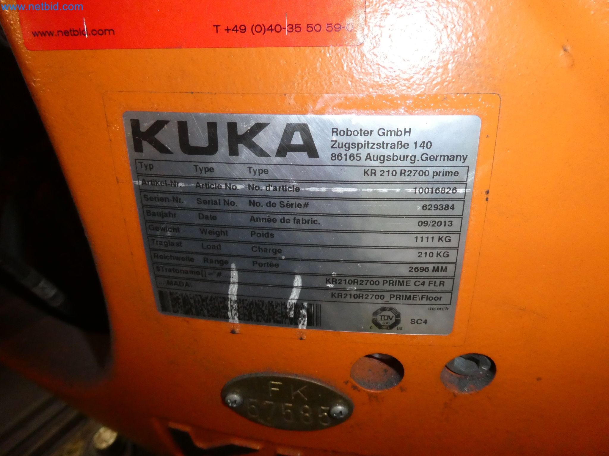 Robots, welding equipment and assembly accessories from the automotive industry-94