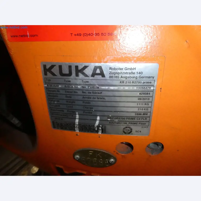 Robots, welding equipment and assembly accessories from the automotive industry-94