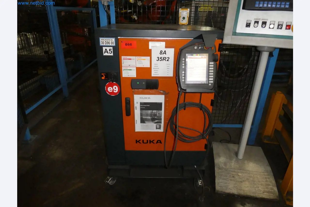 Robots, welding equipment and assembly accessories from the automotive industry-95