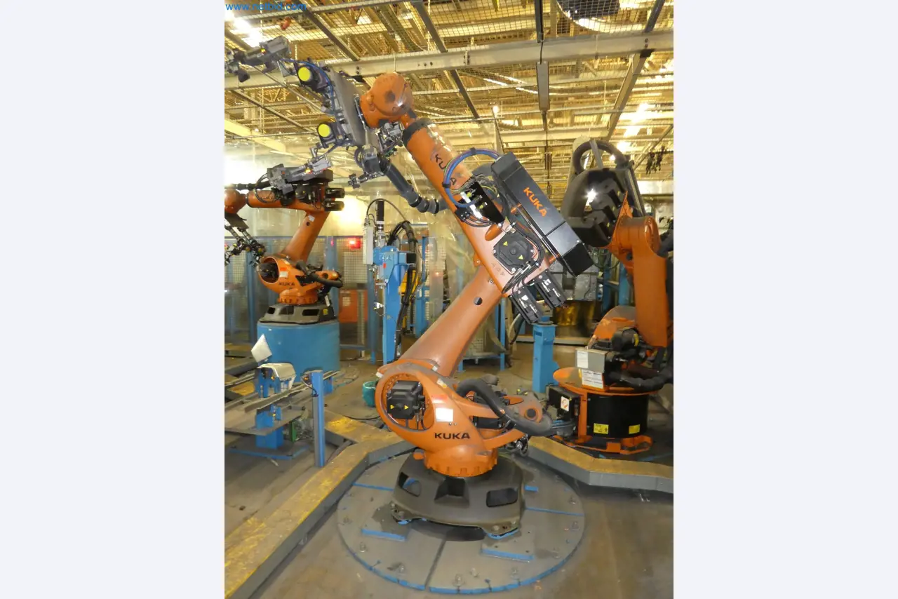Robots, welding equipment and assembly accessories from the automotive industry-97