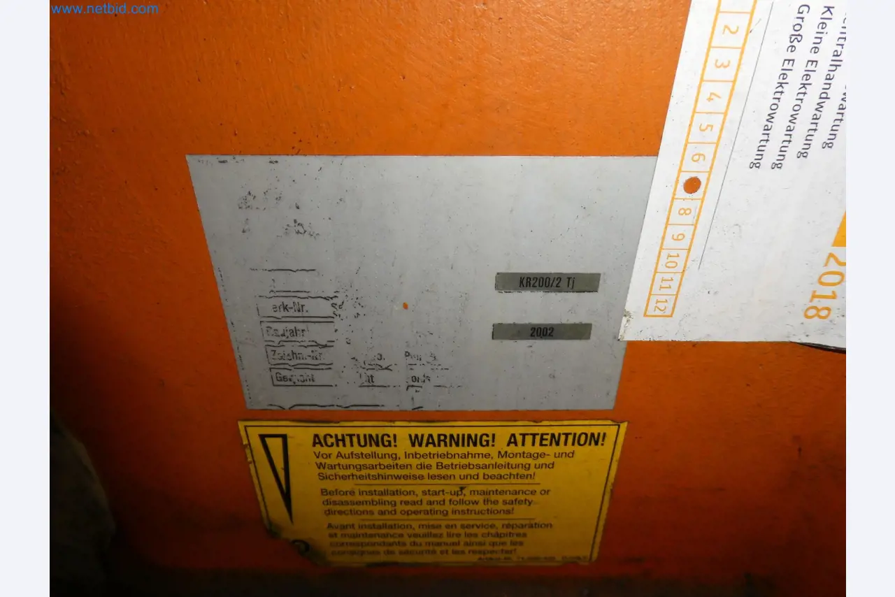 Robots, welding equipment and assembly accessories from the automotive industry-98