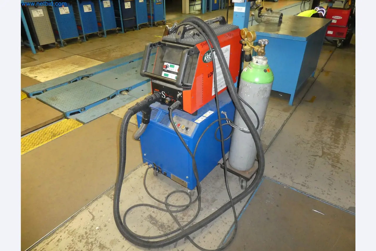 Robots, equipos de soldadura y accesorios de montaje de la industria del automóvil-2