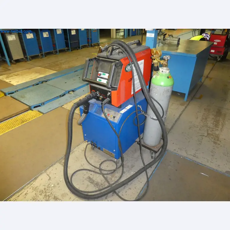 Robots, equipos de soldadura y accesorios de montaje de la industria del automóvil-2