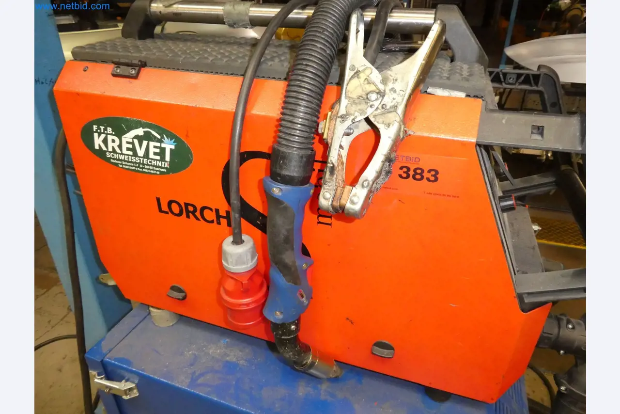 Robots, equipos de soldadura y accesorios de montaje de la industria del automóvil-6