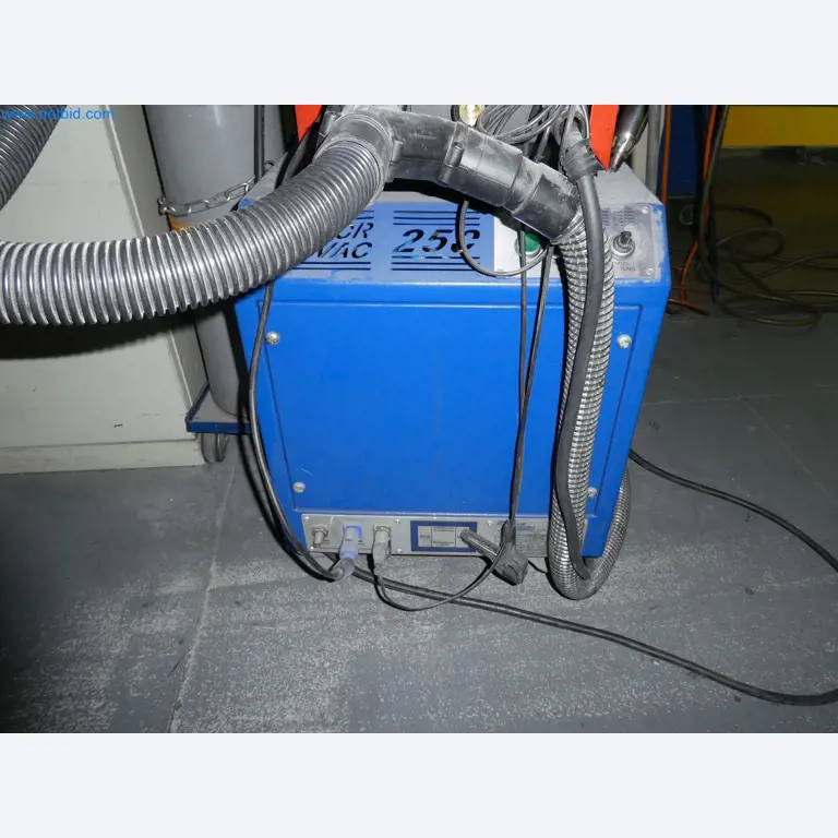 Roboti, varilna oprema in pripomočki za montažo iz avtomobilske industrije-5