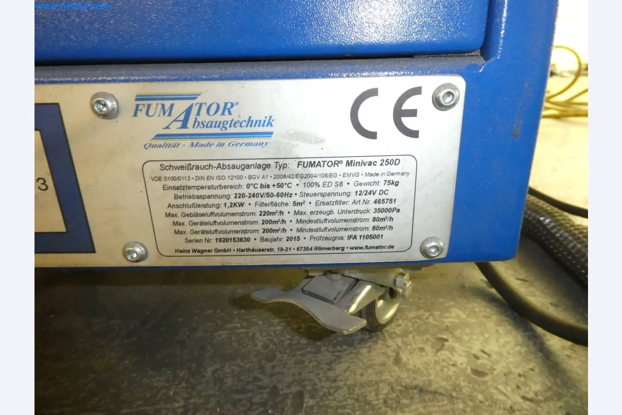 Roboti, varilna oprema in pripomočki za montažo iz avtomobilske industrije-6