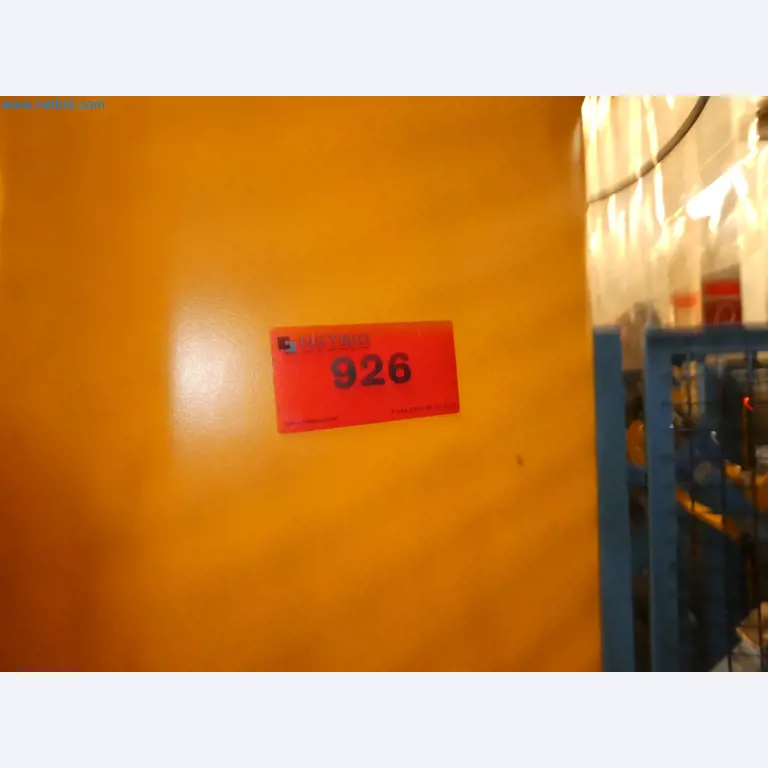 Robots, welding equipment and assembly accessories from the automotive industry-100