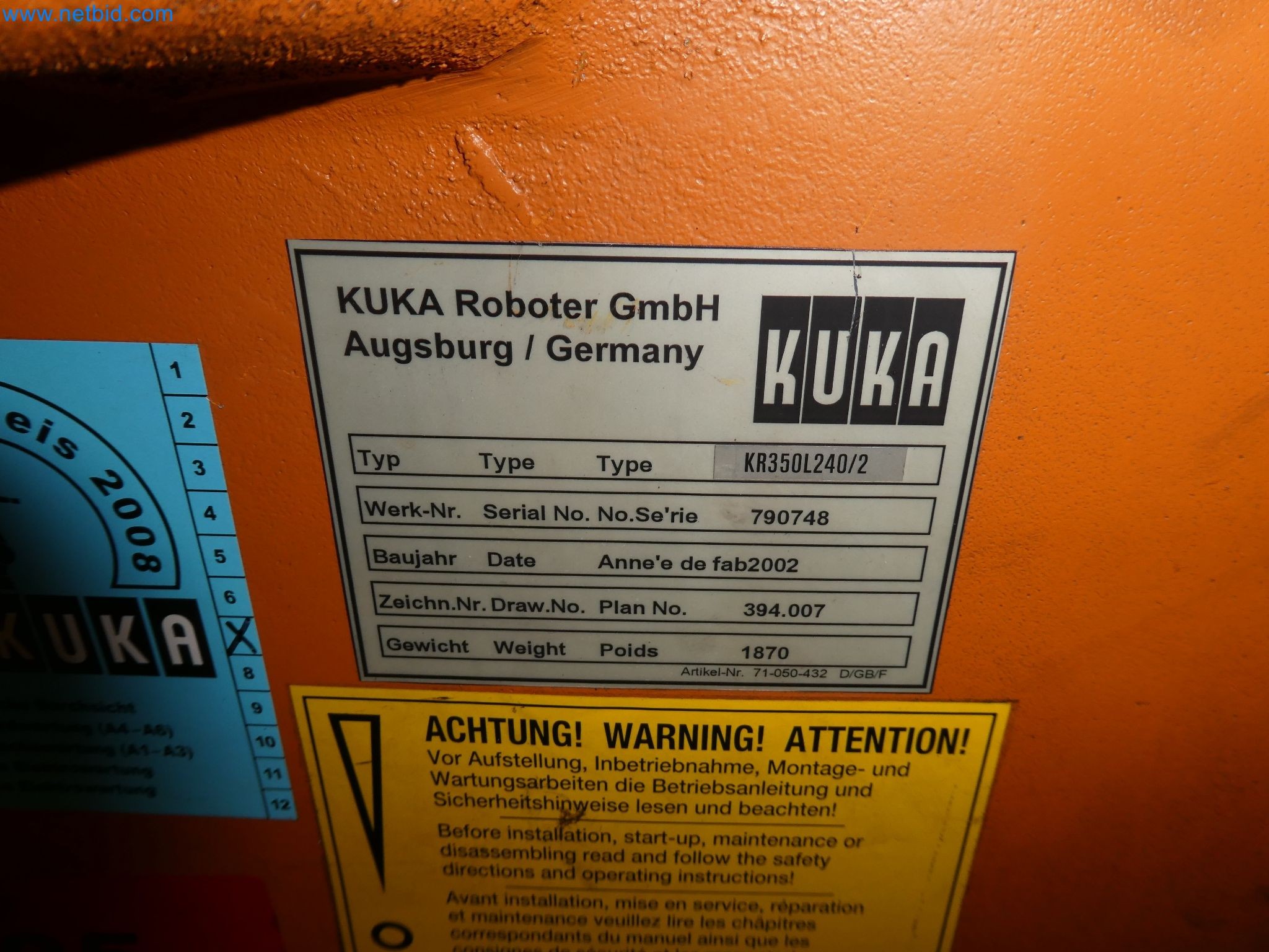 Robots, welding equipment and assembly accessories from the automotive industry-101