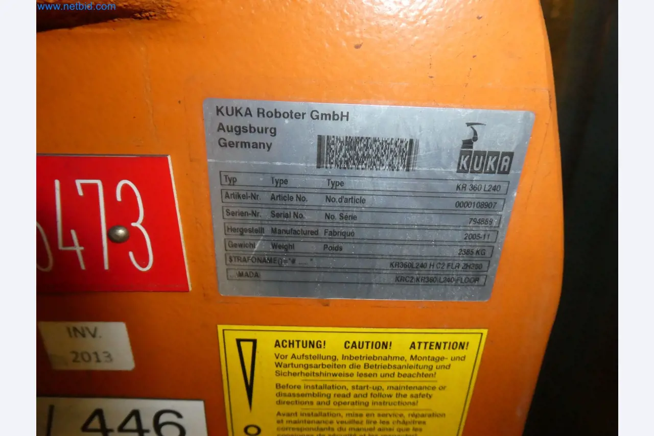 Robots, welding equipment and assembly accessories from the automotive industry-10