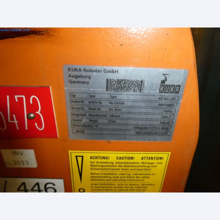 Robots, welding equipment and assembly accessories from the automotive industry-10