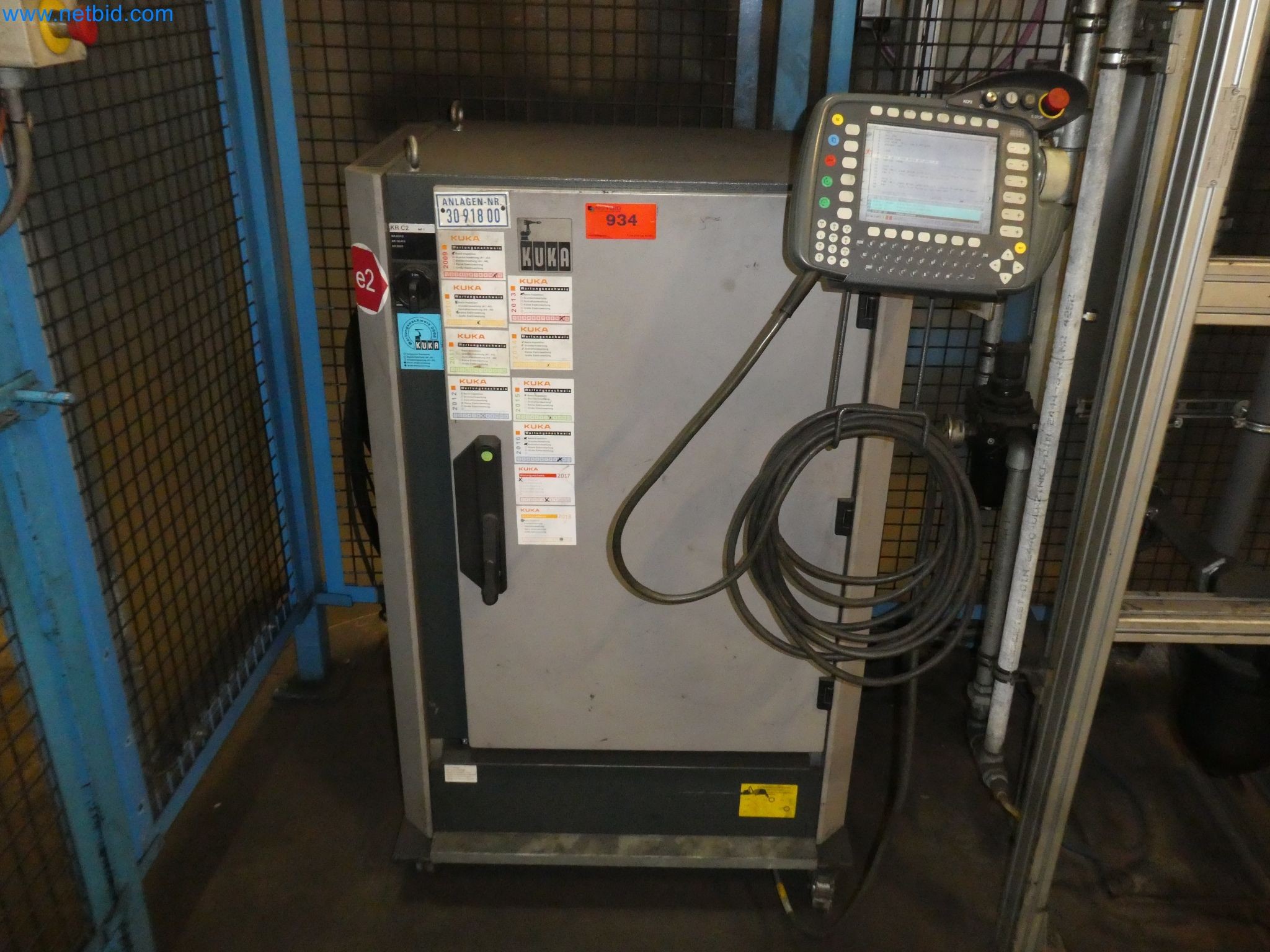 Robots, welding equipment and assembly accessories from the automotive industry-111