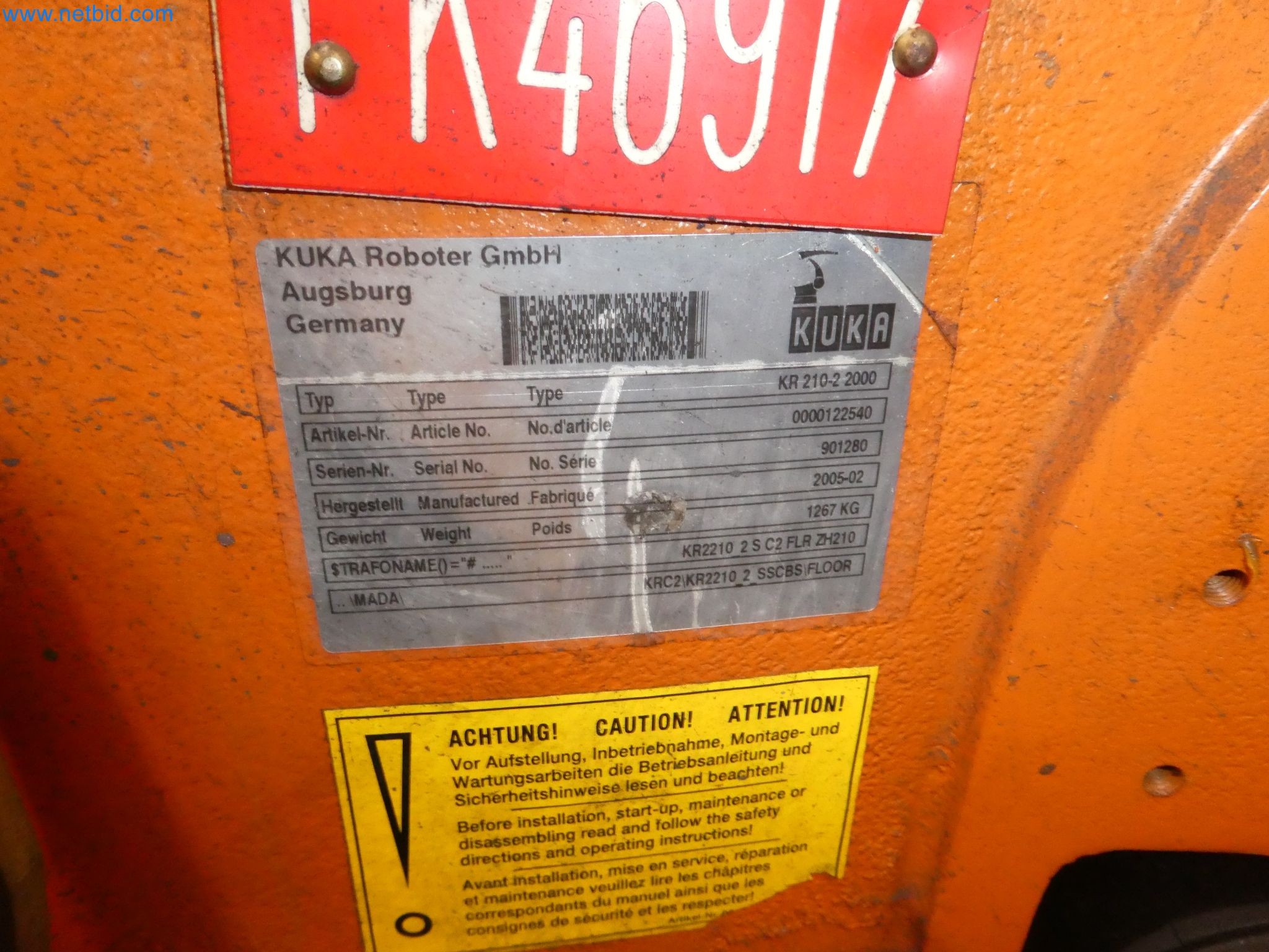 Robots, welding equipment and assembly accessories from the automotive industry-116