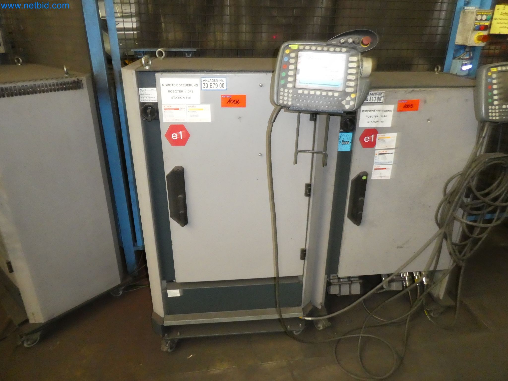 Robots, welding equipment and assembly accessories from the automotive industry-12