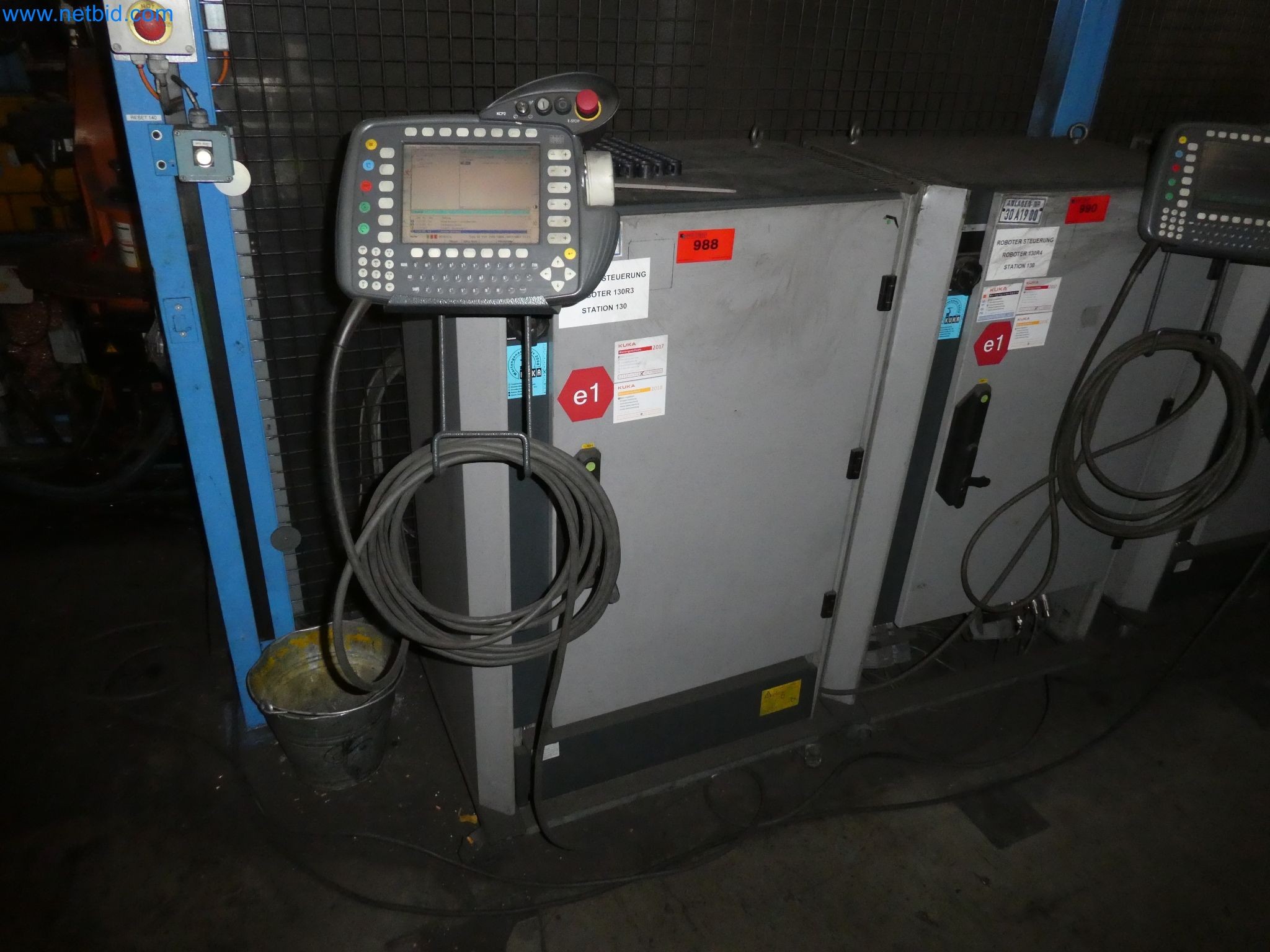 Robots, welding equipment and assembly accessories from the automotive industry-137