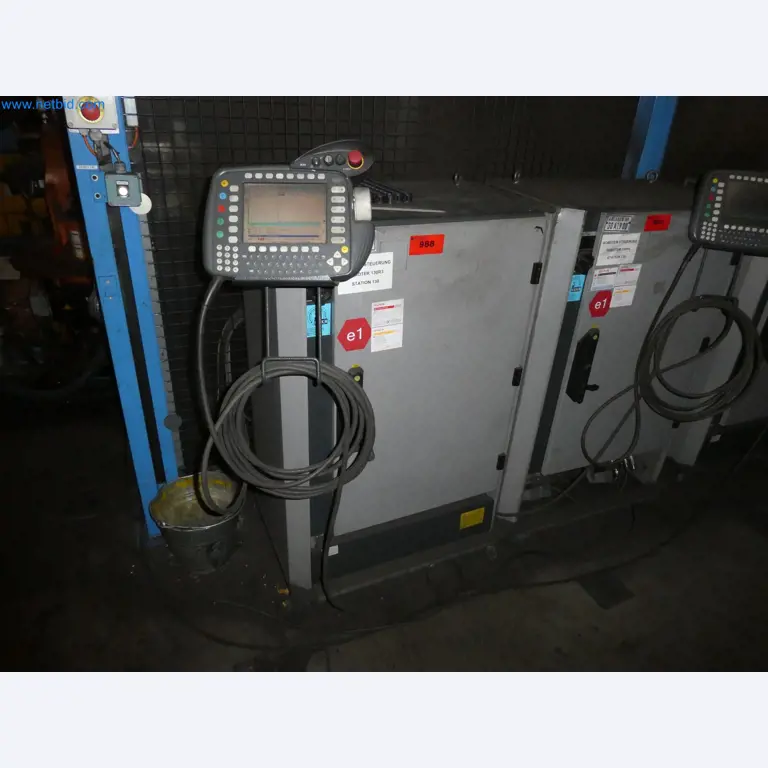 Robots, welding equipment and assembly accessories from the automotive industry-137