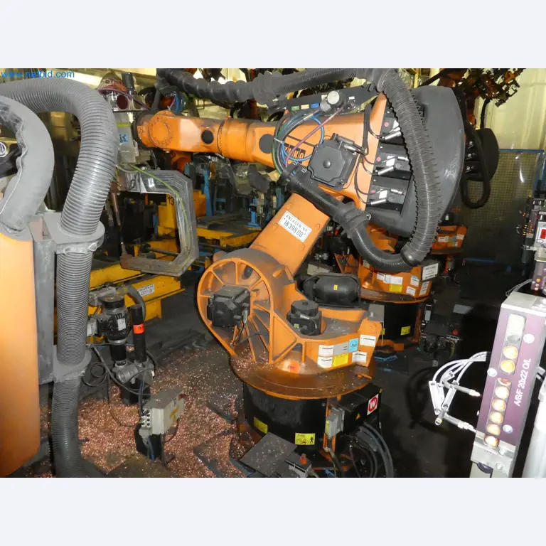 Robots, welding equipment and assembly accessories from the automotive industry-139