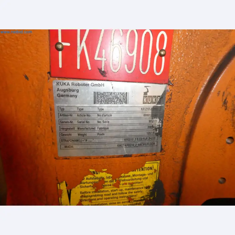 Robots, welding equipment and assembly accessories from the automotive industry-14