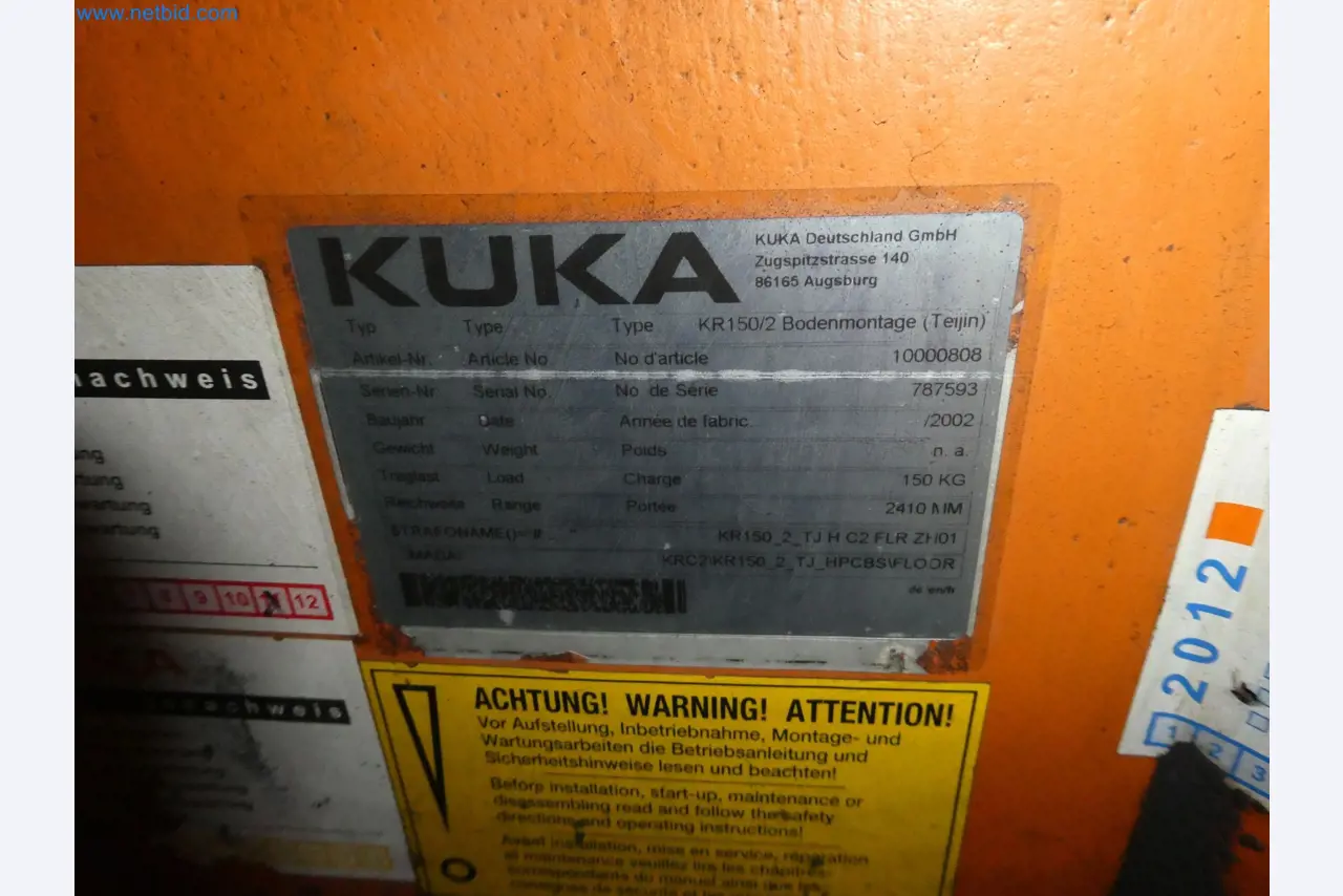 Robots, welding equipment and assembly accessories from the automotive industry-152