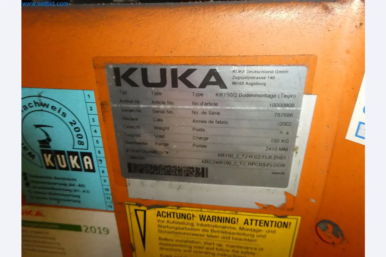 Robots, welding equipment and assembly accessories from the automotive industry-153