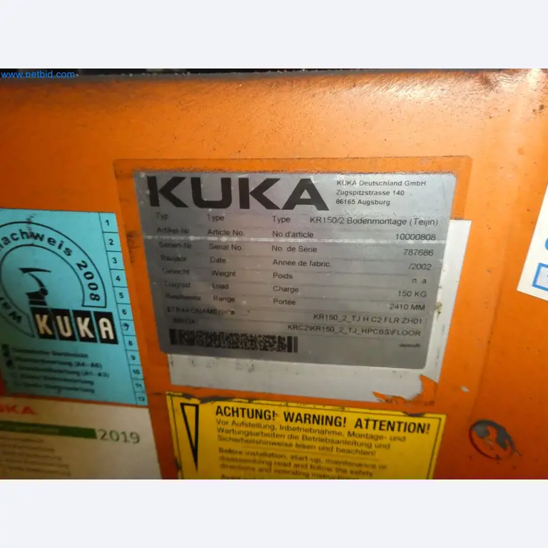 Robots, welding equipment and assembly accessories from the automotive industry-153